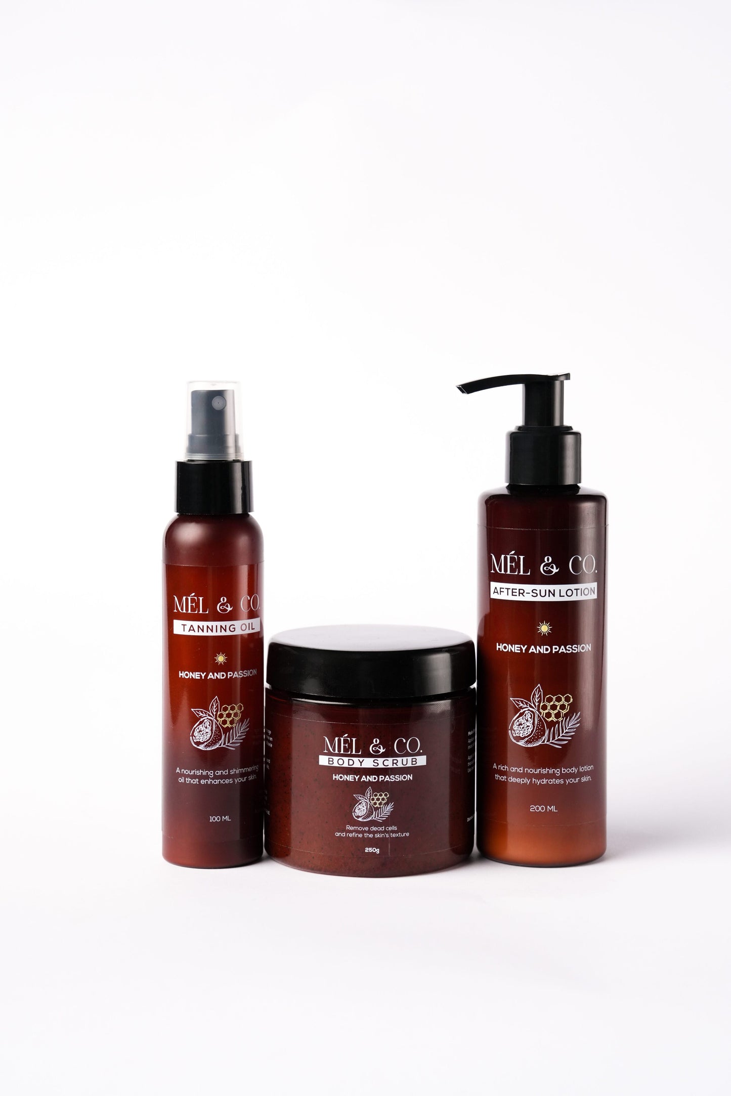 Gamme Complète : BODY-Scrub + Tanning oil + After-Sun-Lotion avec une pochette MEL & CO. gratuite